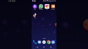 как создать нового друга в вацапе?