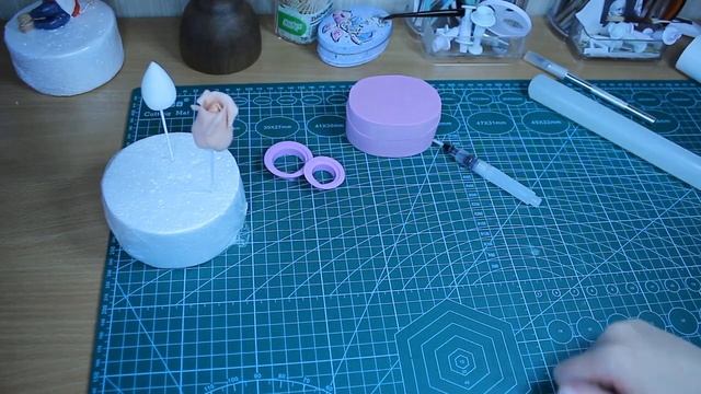 Роза из мастики. Простой вариант сборки смотреть онлайн