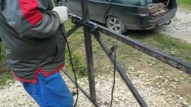 РАСПАШНЫЕ ВОРОТА