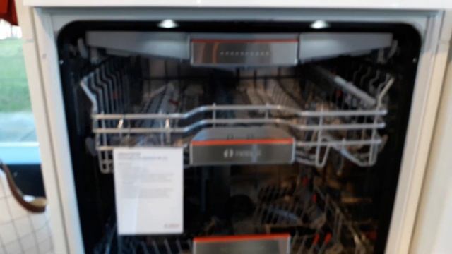 Bosch Serie | 6 PerfectDry dishwasher with eMotionLight and HomeConnect! смотреть онлайн