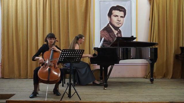 З. Кодай Сонатина для виолончели и фортепиано смотреть онлайн