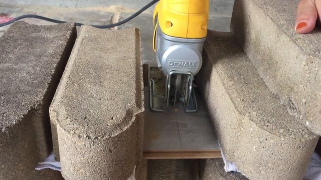 How to cut straight with a jigsaw смотреть онлайн