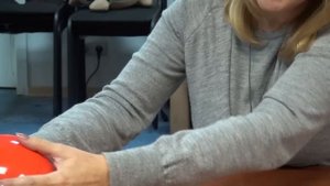 Игрушка для детей раннего возраста Неваляшка