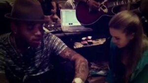 Chris Brown sings A Thousand Miles and No Bullshit acoustic