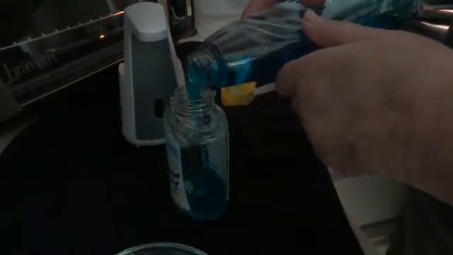 Refill your Lysol (Dettol) No Touch in 2 mins! ~ DearMamaSal смотреть онлайн