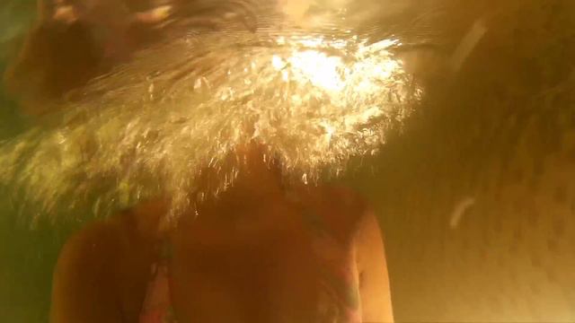 Technicolour Beat/ видео под водой смотреть онлайн