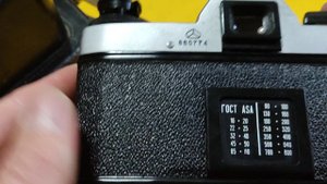 Фотоаппарат Киев 19 №860774, объектив Гелиос 81М №810405.