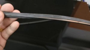Replacing a wiper rubber blade on Toyota Noah Hybrid 2017