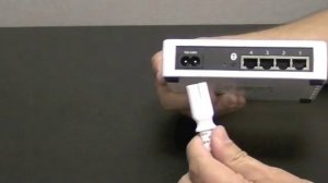 How to install the 200 Mbps Powerline Ethernet Kit