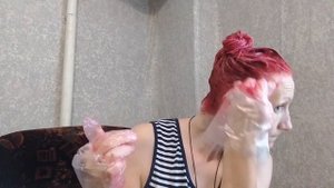 нанесение оттеночного шампуня#fara #малиновый