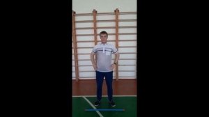 11 класс. Прыжки в высоту способом «перешагивание».