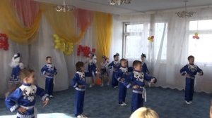 синий танец детский сад