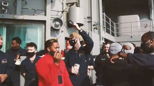 USS Gerald R. Ford (CVN 78) Qualifies Sailors in Small Arms смотреть онлайн