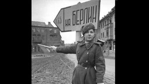 Вот солдаты идут