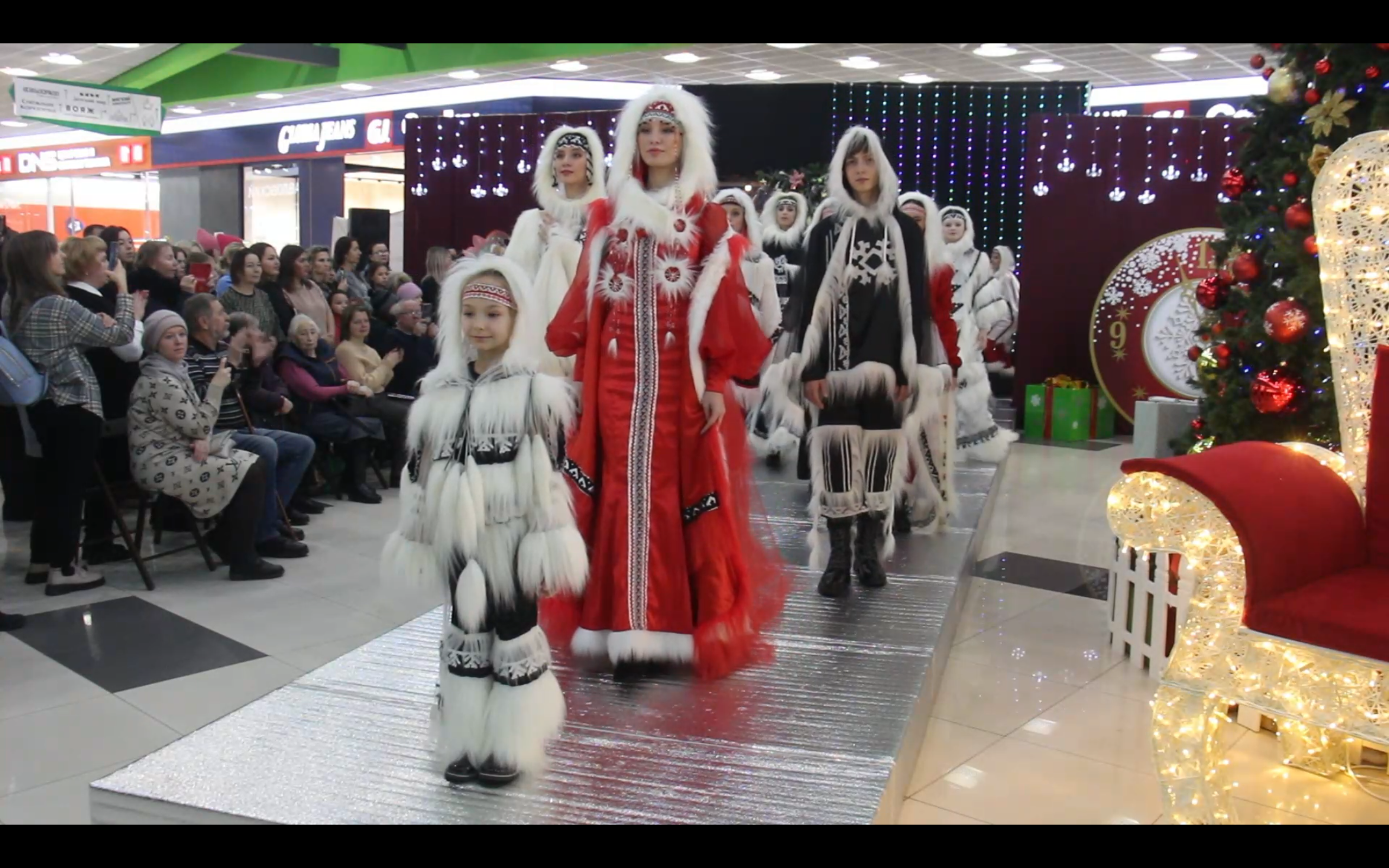 ДИЗАЙНЕР ЛИЛИЯ ФРОЛОВА на WINTER FASHION DAY / 10 декабря 2023 г.