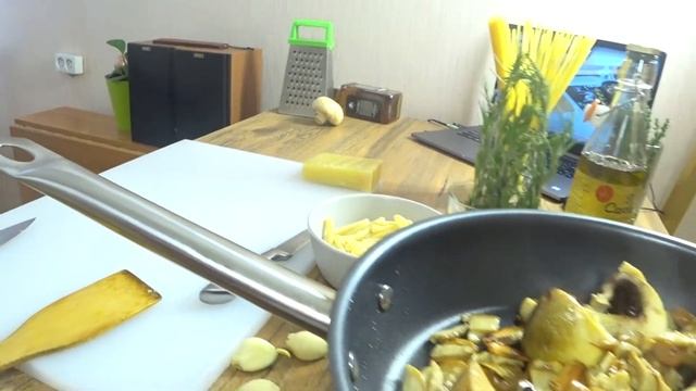 Паста с чесночно грибным соусом от Jamie Oliver смотреть онлайн