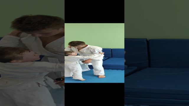 Поставил на место старшего брата 😂🥊🥋💪