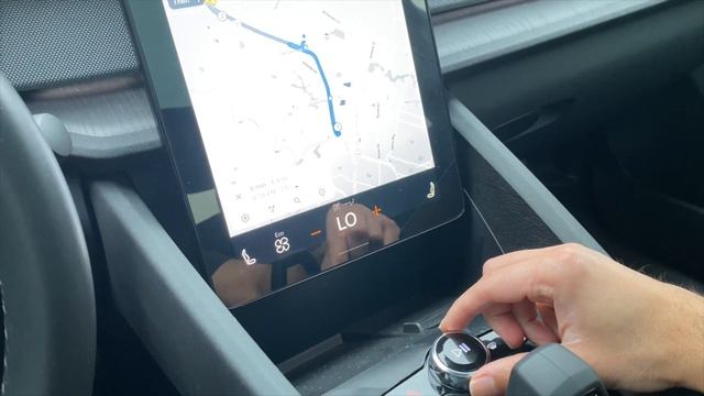 Should You Buy A Polestar 2 Over A Tesla? смотреть онлайн