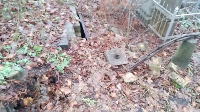Заброшенные  Склепы   Байкового  кладбища   Что  осталось  Внутри   Crypts Of Baikovo Cemetery