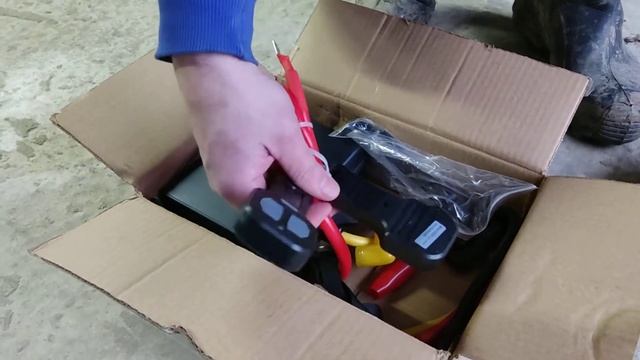 Распаковка лебедки на УАЗ | КВАДРОДВОР смотреть онлайн