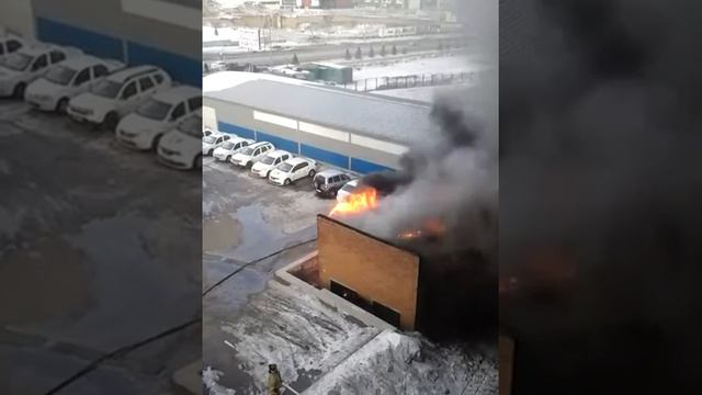 Пожар на ул. 7-полярная 6