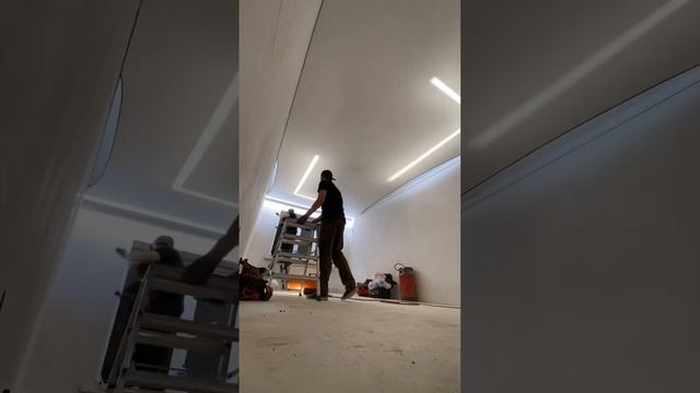 Removing the stretch ceiling/ Демонтаж натяжных потолков #stretchceiling смотреть онлайн