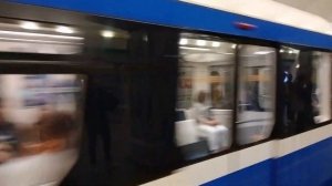 Санкт-Петербург. Метро. Поезд "НеВа".