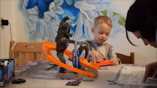 распаковка хот вилс трек смотреть онлайн