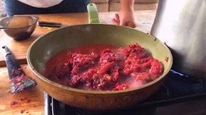 Борщ в студию. Наваристый борщ с свиными рёбрами.