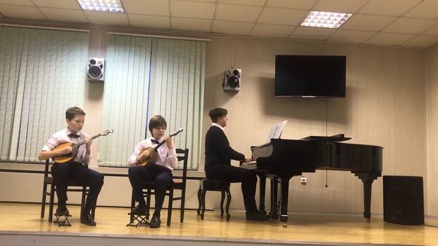 Дуэт Поспелов Александр, Чернодаров Матвей, 6 класс. А.Пьяццолла «Либертанго» в обработке Р. Пака.