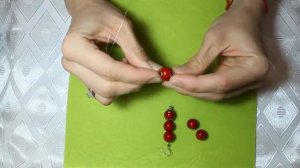 Серьги из бусин своими руками за 5 минут! Стильно и красиво! Подробный урок! Мастер- класс!