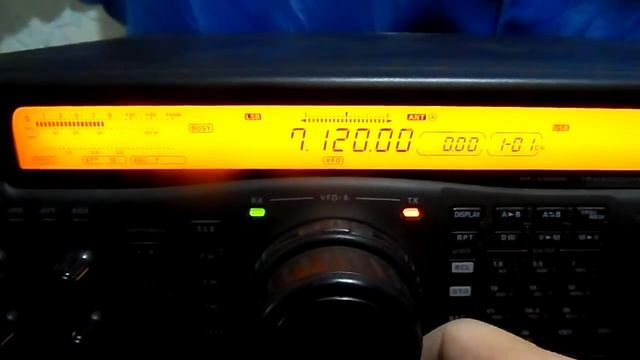Yaesu FT 920 с нессиметричным диполем. Работа на 7мГц. смотреть онлайн