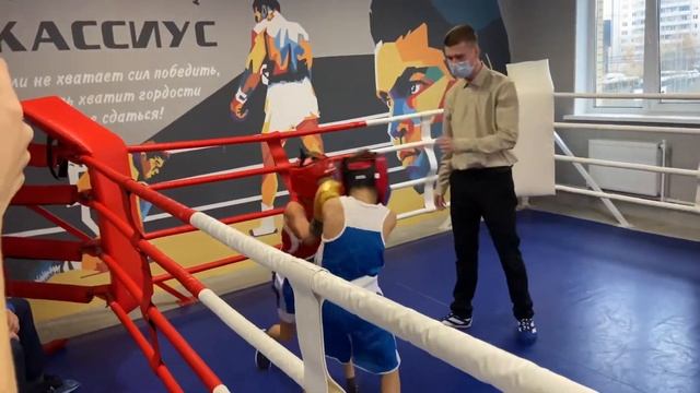 Выступление в клубе Кассиус младшая группа смотреть онлайн