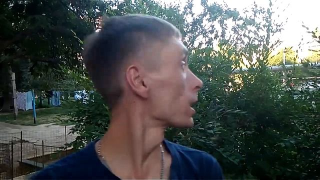 Астраханские жители дома по ул. Ползунова, 5 не могут сказать, что жизнь у них стала лучше и веселе
