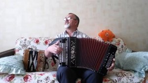 "И кто его знает"  В.Захаров М.Исаковский. на гармони.