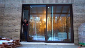 Раздвижное панорамное окно / Функция SOFT CLOSE / или руку на отсечение