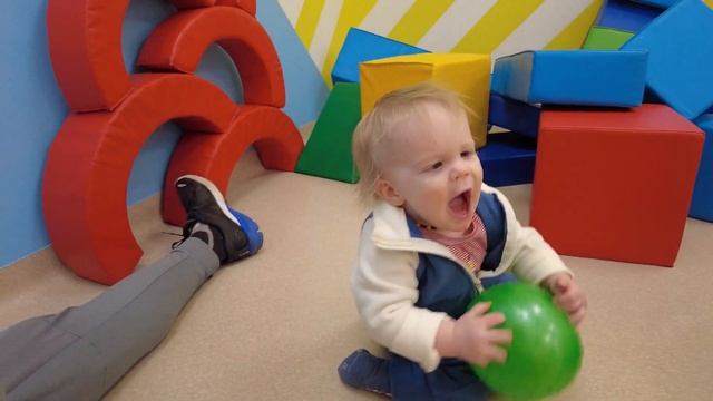 VLOG: На приеме у окулиста | назначение очков и перспективы исправления глазок малыша смотреть онлайн