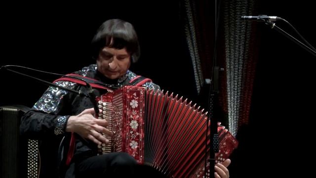 Сергей Власов. Евгений Дербенко-"Кубанская залихватская". смотреть онлайн