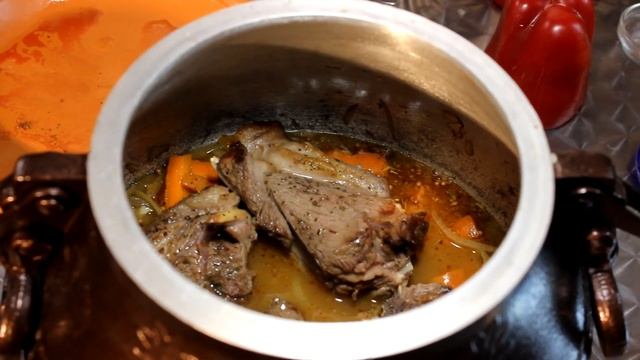 Плов из баранины в афганском казане. Ну очень вкусный! За 25 минут. смотреть онлайн