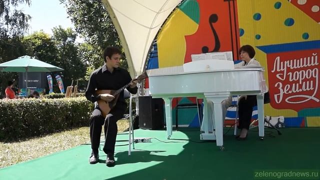 Алексей Николаев (балалайка, ДМШ №71) - Вариации на тему русской народной песни "Калинка" смотреть онлайн