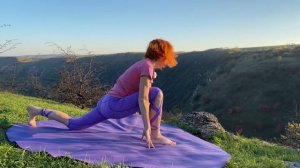 #Йога для шеи, плеч,спины  .  Студия #SURYA. #хатха