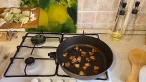 Стекла без разводов, заблестят как алмаз. Старинный и эффективный способ мытья окон.