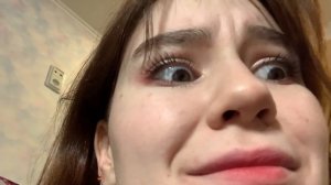 сама прокалываю себе ушко??