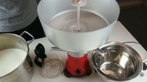 Сепаратор молочный 100 л/час подготовка к работе и сепарирование молока