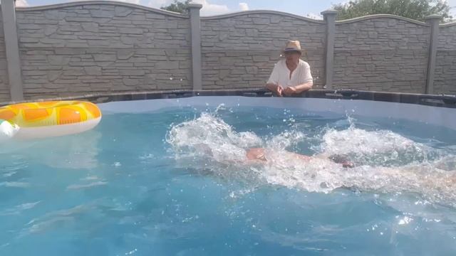 Турция на Игрене! Купания в бассейне закончилось грозой смотреть онлайн