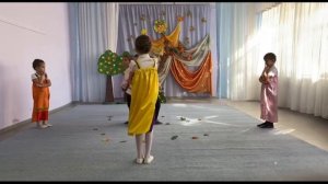 Народно-стилизованный танец "Я за то люблю Ивана"