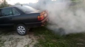 Audi 100 c3 (44)белый дым