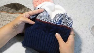 Зимние шапки в стиле норвежского орнамента. Обзор вязаных шапок для мужчин и женщин