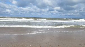 Море , волны . Сталдзене . Вентспилс. Латвия .