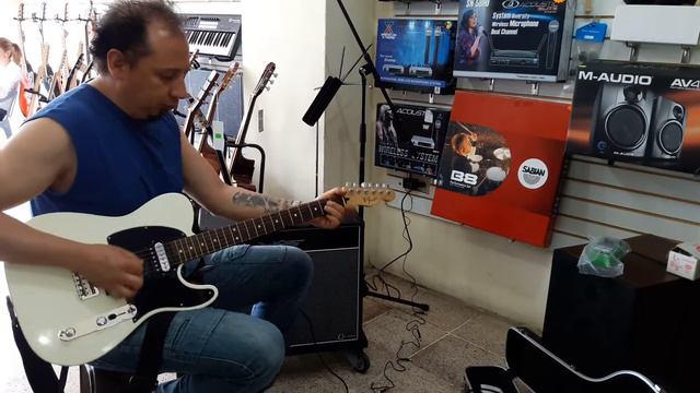 Guitarra Fender Telecaster HH y amplificador Carlsbro смотреть онлайн